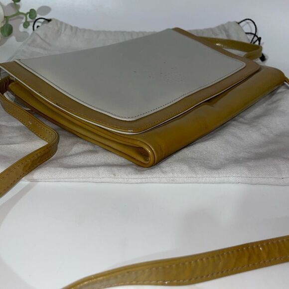 Salvatore Ferragamo Gray and Gold Patent Leather Women's Bag - Picture 4 of 9